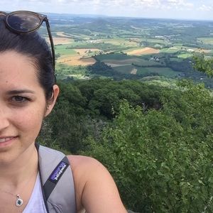 Meet your Posher, Ashley